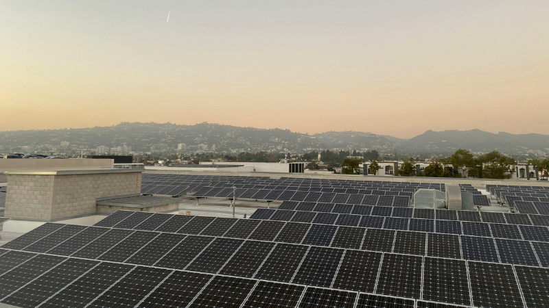 Commercial rooftop solar array