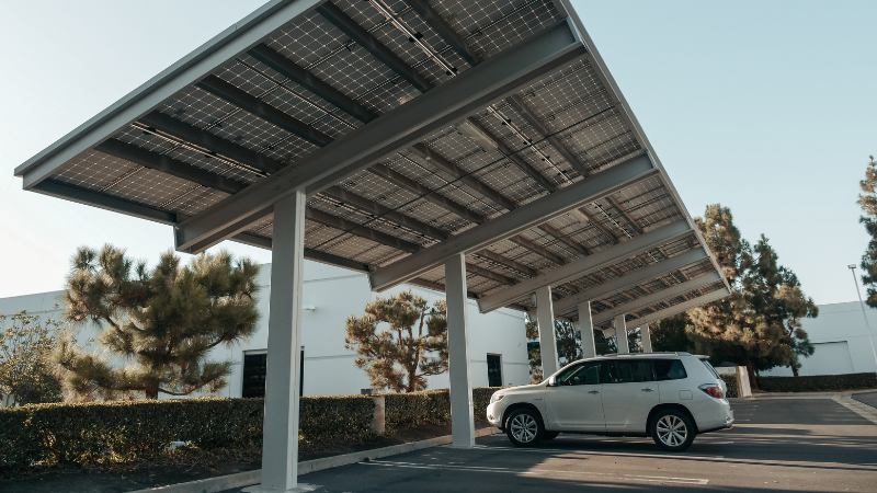 Solar carport structure